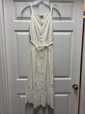 Old Navy eyelet lace Cream lines faux Button-Front Maxi Dress Tie Waist Small